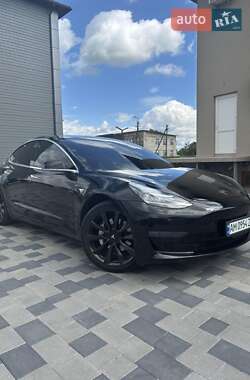 Седан Tesla Model 3 2019 в 