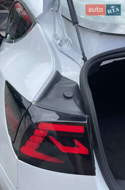 Седан Tesla Model 3 2018 в 