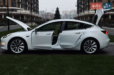 Седан Tesla Model 3 2018 в 