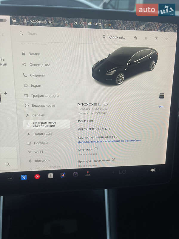 Седан Tesla Model 3 2020 в Ужгороді