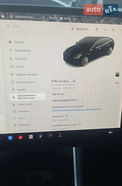 Седан Tesla Model 3 2020 в 