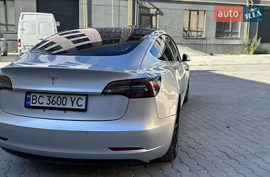 Седан Tesla Model 3 2018 в 