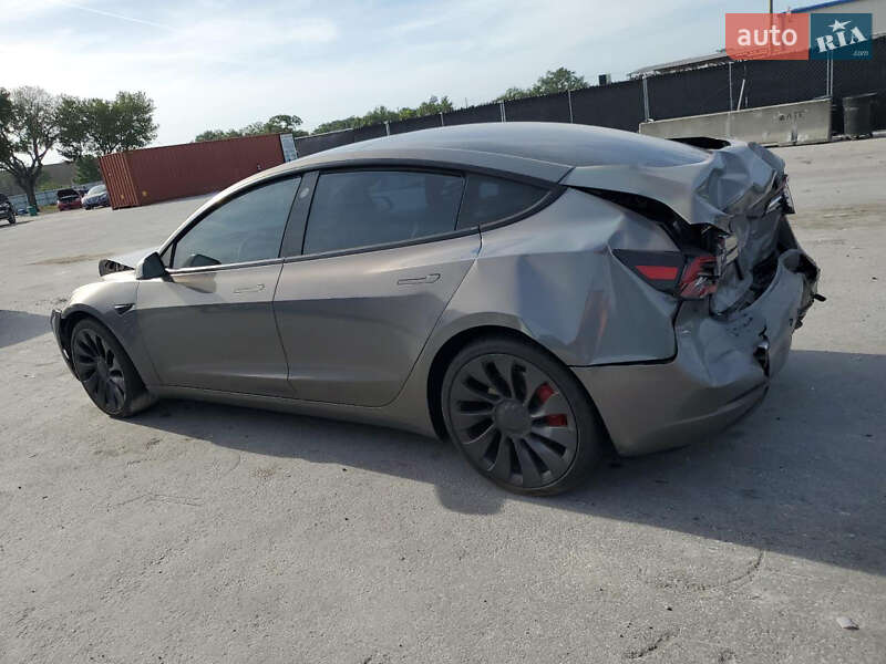 Седан Tesla Model 3 2021 в Кременчуге