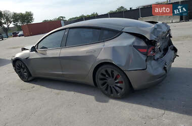 Седан Tesla Model 3 2021 в 