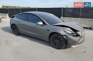 Седан Tesla Model 3 2021 в 