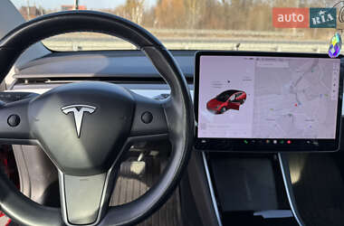 Седан Tesla Model 3 2018 в 