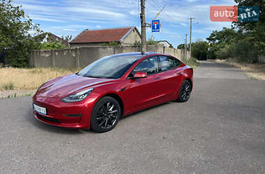 Седан Tesla Model 3 2019 в 