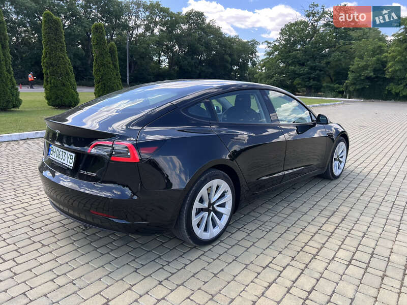 Седан Tesla Model 3 2021 в Одесі
