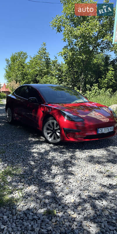 Седан Tesla Model 3 2022 в Чернівцях