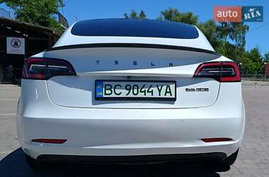 Седан Tesla Model 3 2019 в 
