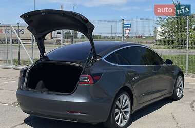 Седан Tesla Model 3 2018 в 