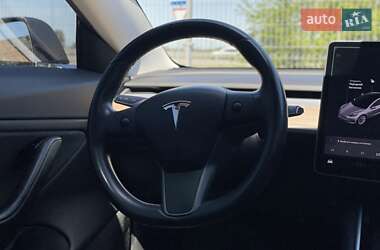 Седан Tesla Model 3 2018 в 