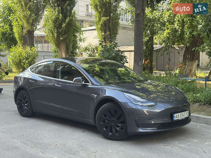 Tesla Model 3 2019
