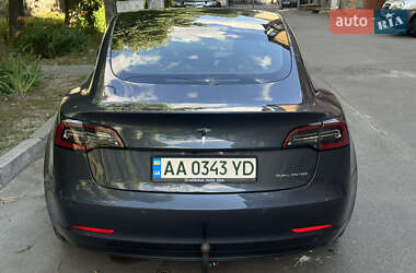 Седан Tesla Model 3 2019 в 