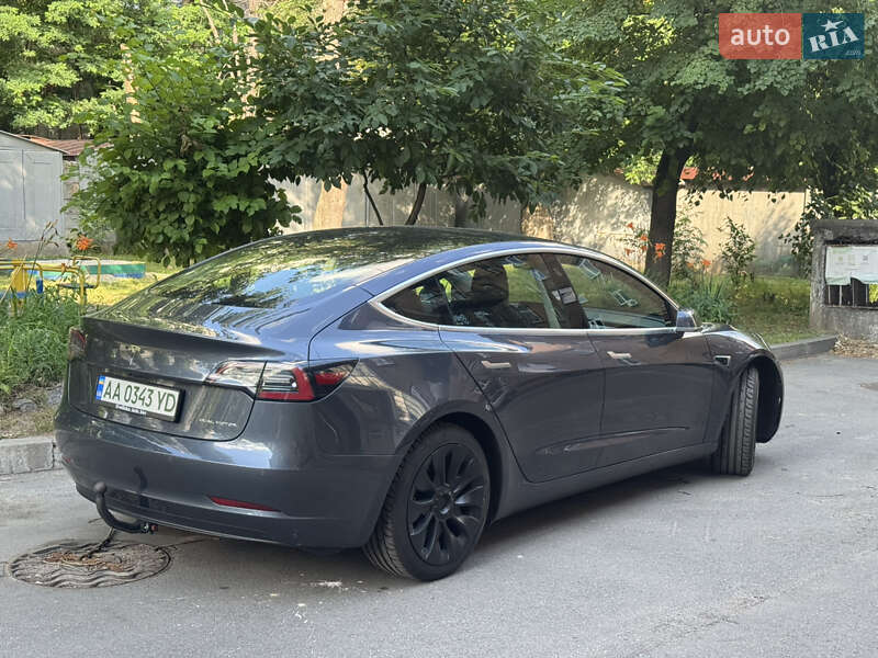 Седан Tesla Model 3 2019 в Києві