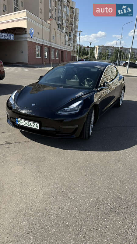 Седан Tesla Model 3 2019 в Миколаєві