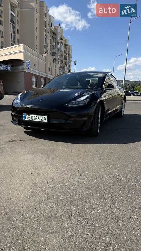 Седан Tesla Model 3 2019 в Миколаєві