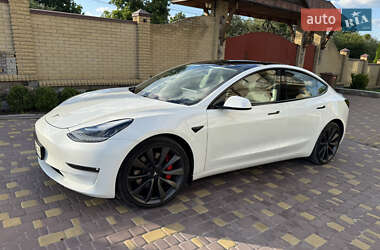 Седан Tesla Model 3 2020 в Киеве