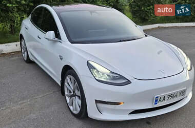 Седан Tesla Model 3 2018 в 