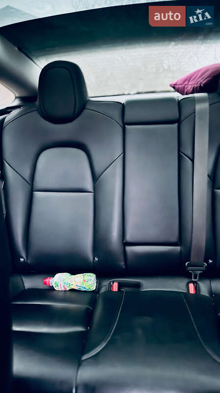 Седан Tesla Model 3 2018 в Александрие