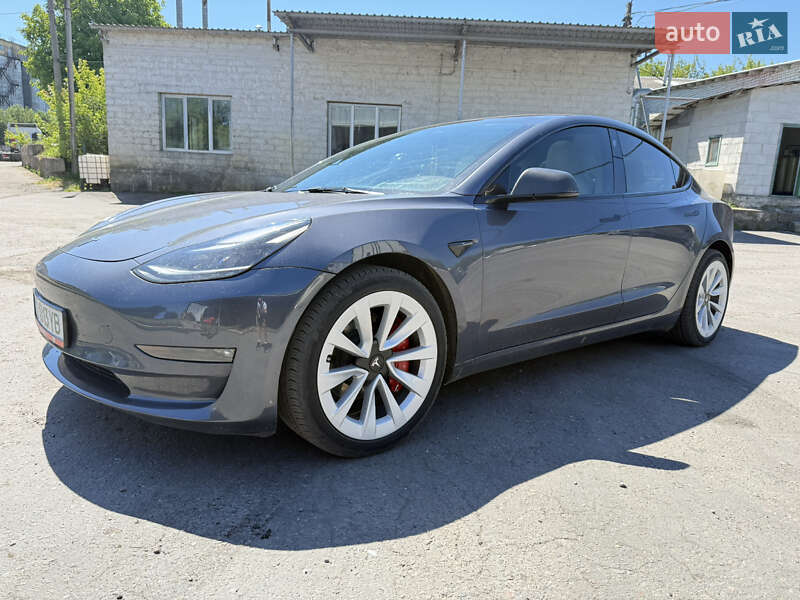 Tesla Model 3 2023