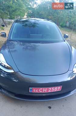Седан Tesla Model 3 2019 в 