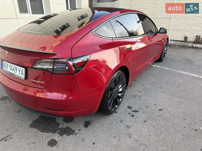 Седан Tesla Model 3 2022 в Харкові