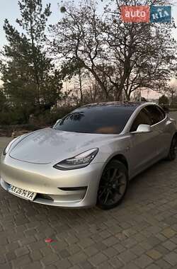 Седан Tesla Model 3 2018 в Харкові