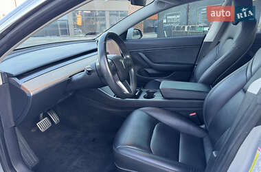 Седан Tesla Model 3 2018 в 