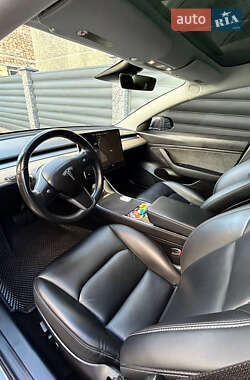 Седан Tesla Model 3 2019 в 