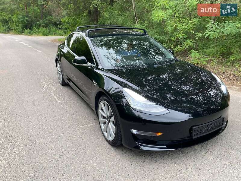 Седан Tesla Model 3 2018 в Ковеле