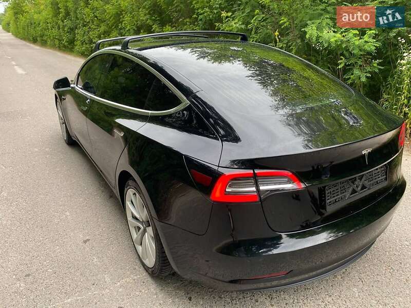Седан Tesla Model 3 2018 в Ковеле