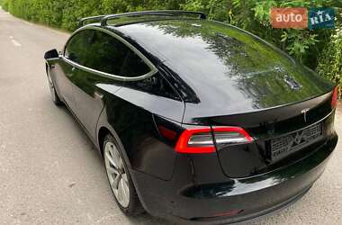 Седан Tesla Model 3 2018 в 