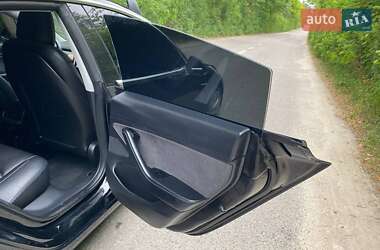 Седан Tesla Model 3 2018 в 