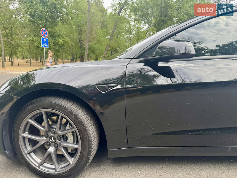 Седан Tesla Model 3 2021 в Одесі