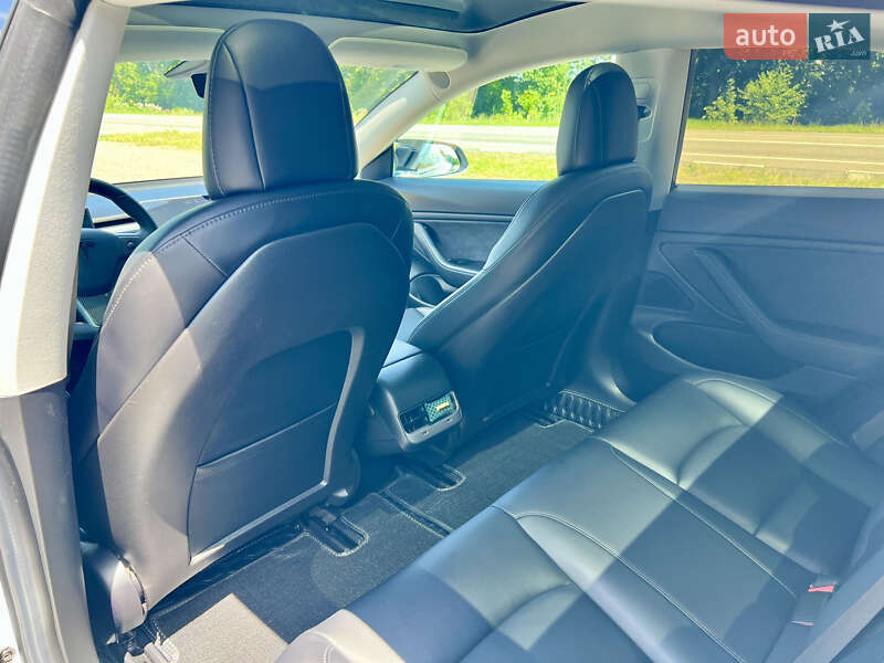 Седан Tesla Model 3 2018 в Александрие
