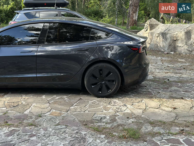 Седан Tesla Model 3 2024 в Харькове