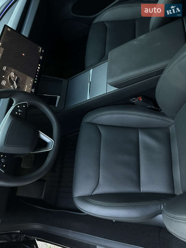 Седан Tesla Model 3 2024 в Харькове