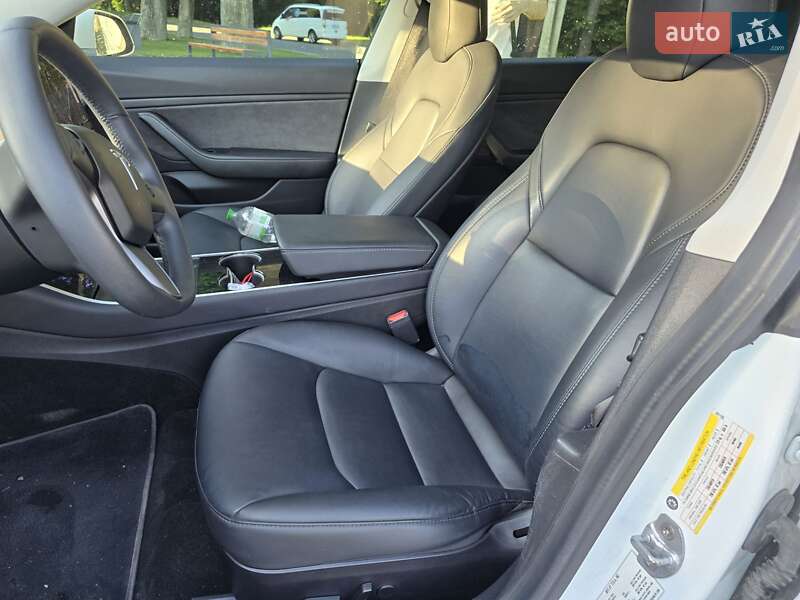 Седан Tesla Model 3 2019 в Хмельницькому