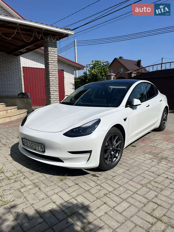 Tesla Model 3 2023