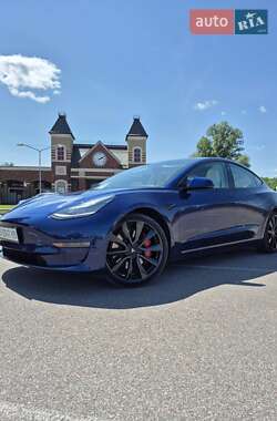 Седан Tesla Model 3 2020 в Києві