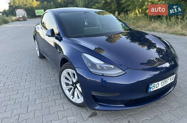 Седан Tesla Model 3 2021 в 