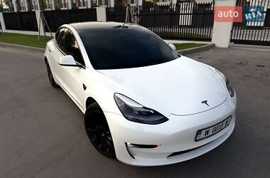 Седан Tesla Model 3 2021 в 