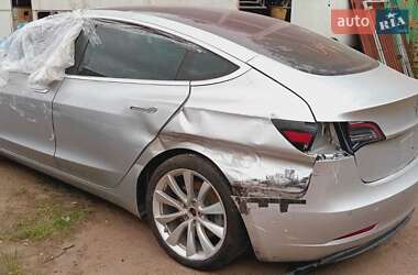Седан Tesla Model 3 2018 в 