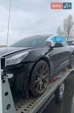 Седан Tesla Model 3 2018 в 