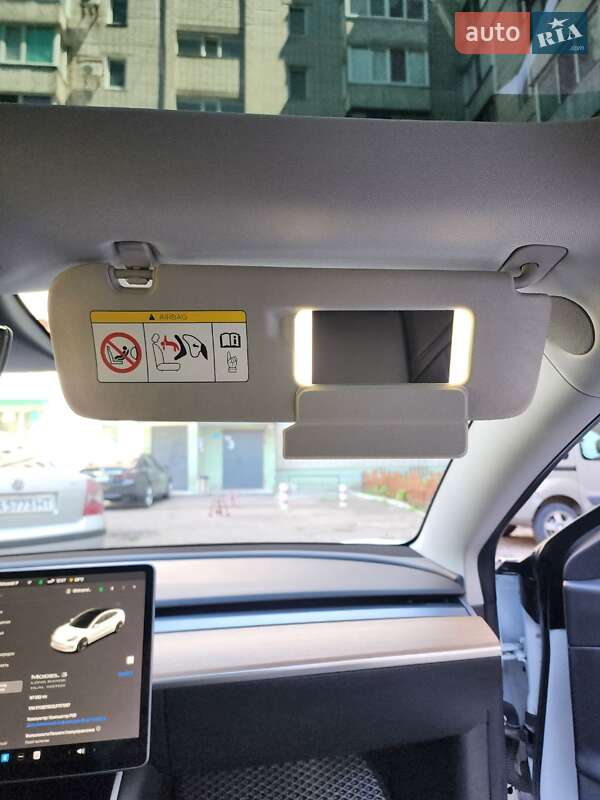 Седан Tesla Model 3 2020 в Черкассах