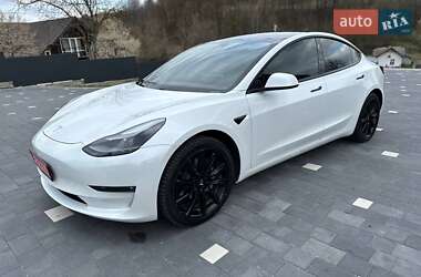 Седан Tesla Model 3 2021 в Коломые