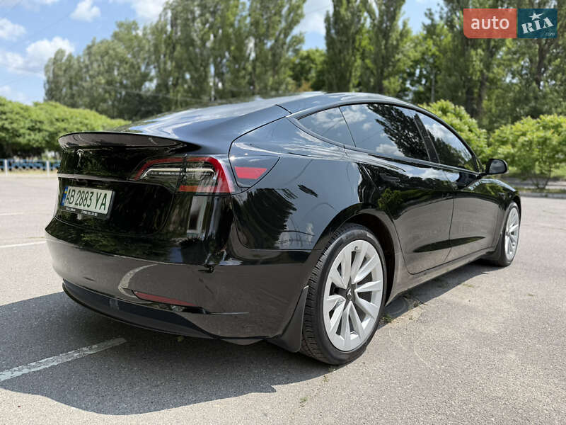 Седан Tesla Model 3 2022 в Вінниці