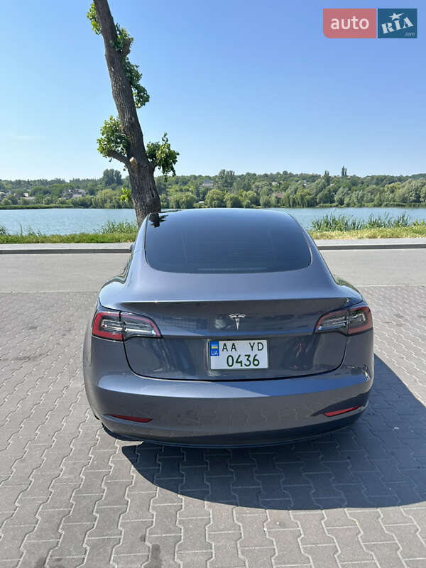 Седан Tesla Model 3 2022 в Василькові