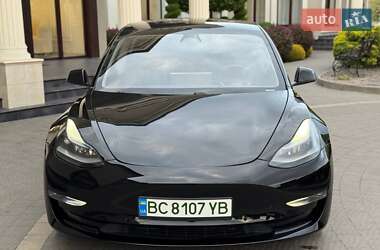 Седан Tesla Model 3 2021 в 
